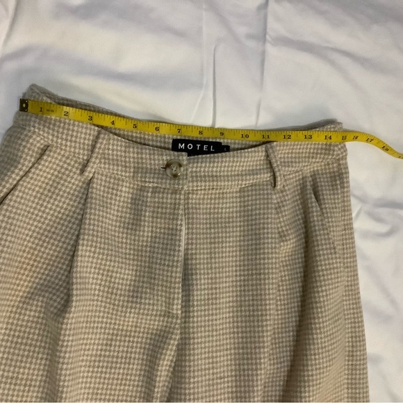 Checkered Wide-Leg Pants - Picture 9 of 13